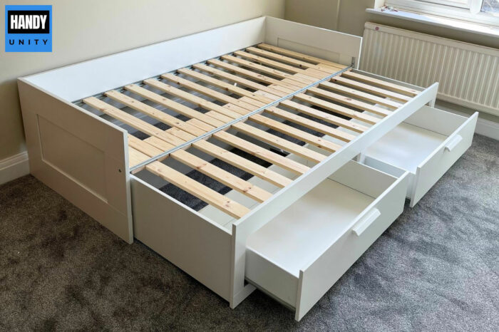 daybed-furniture-assembly-handy-unity-1